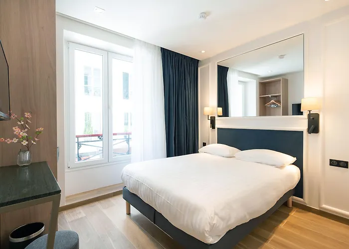 Hotel Au Coeur Des Arts Et Metiers 3*